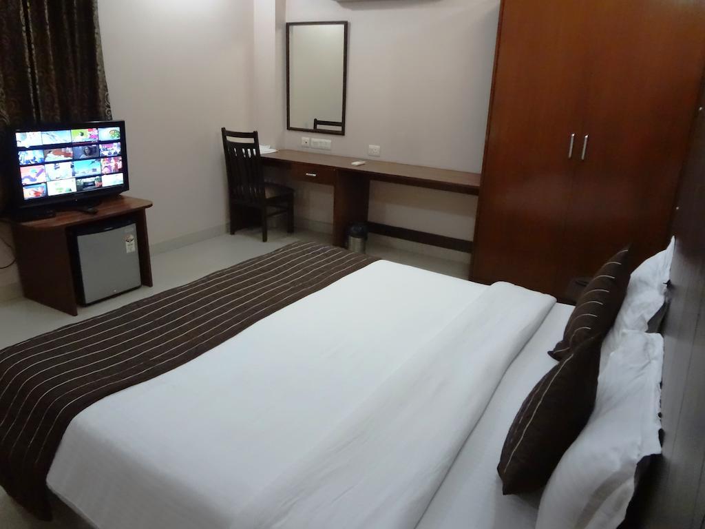 Hotel Kyron Delhi  Room photo