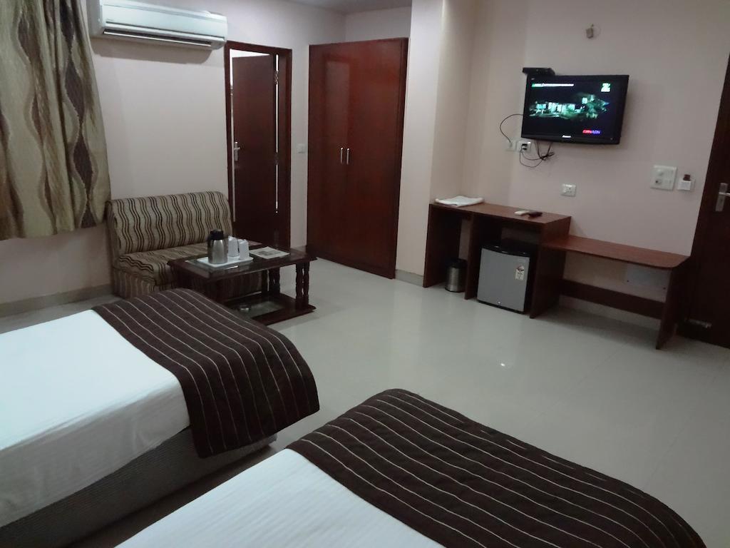 Hotel Kyron Delhi  Room photo